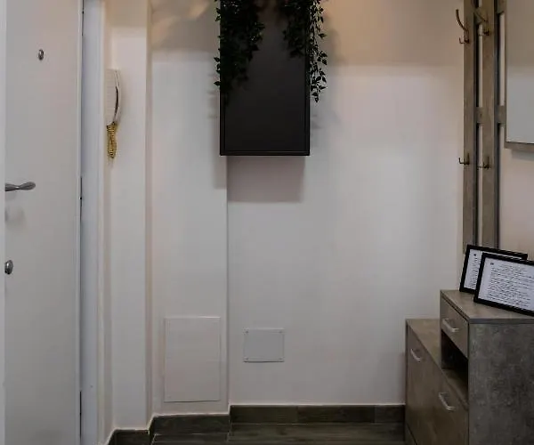 아파트 L'arche Lodovico Il Moro - House On The Navigli River 밀라노