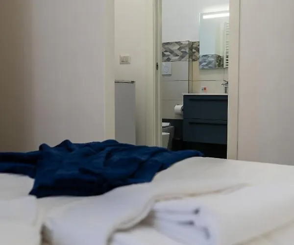 아파트 L'arche Lodovico Il Moro - House On The Navigli River 밀라노