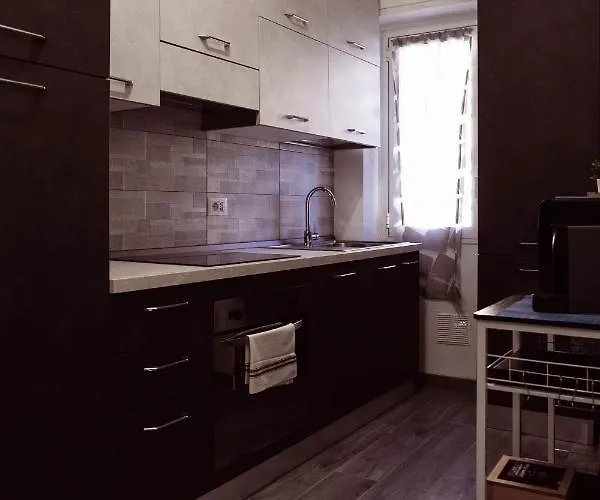 L'arche Lodovico Il Moro - House On The Navigli River