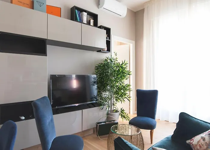 Youhosty - Algardi 5 *