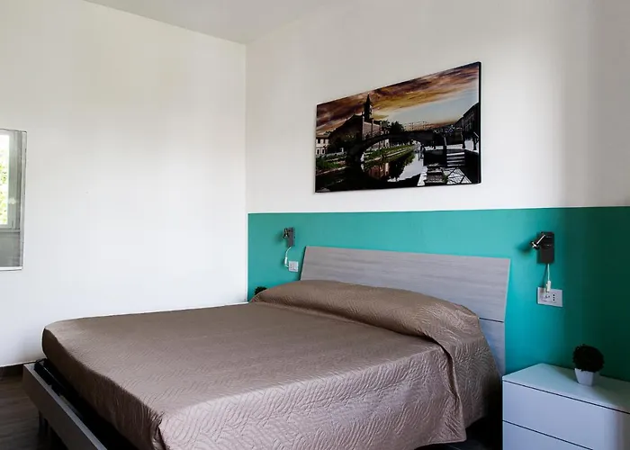 Lorenteggio 209 Bed & Breakfast 3*