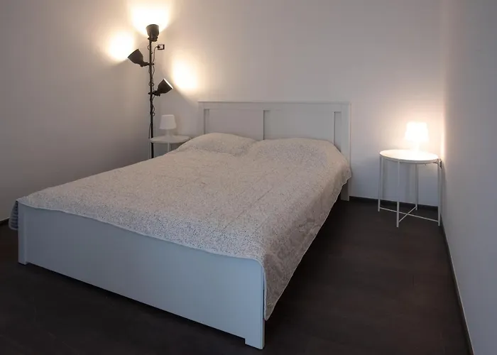 Hostmate - Milano- Savona - Tortona アパート ミラノ