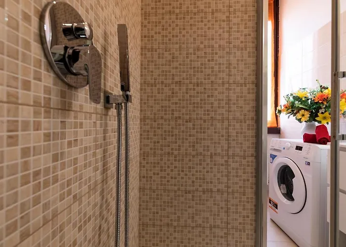 Bicocca - 2 Bedrooms Appartement *