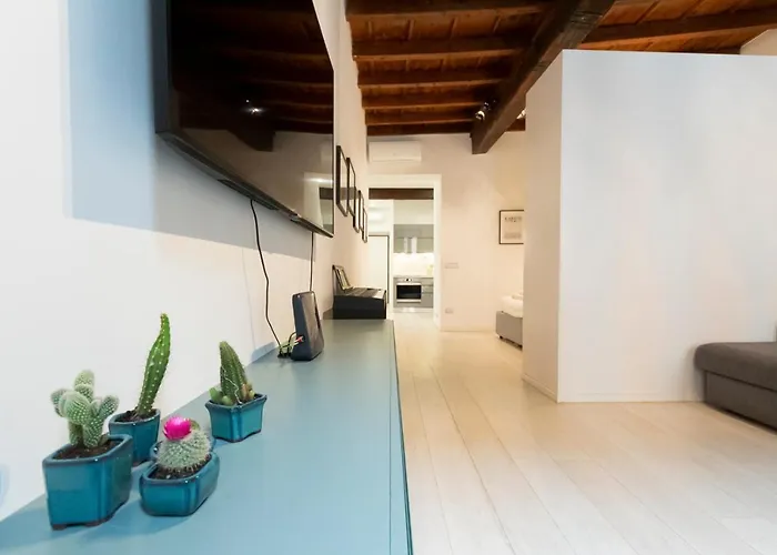 San Lorenzo Apartment *