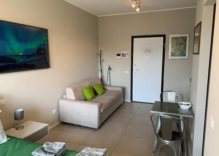 Bright Place Navigli Apartman *