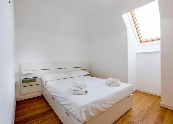 Modern With Terrace, Wifi & Ac Milano