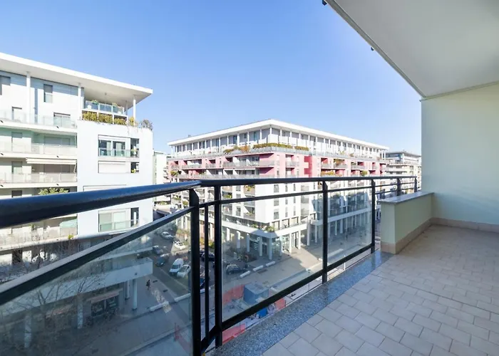 アパート Rogoredo With Garage *