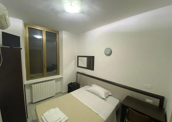 Poma Hotel 3*