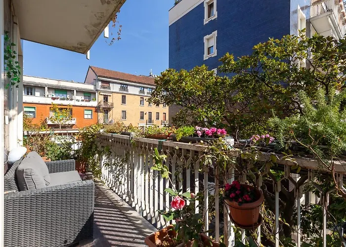 Luxury Center - Friuli 51 Master Guest ميلان