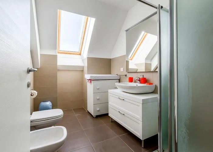 Modern With Terrace, Wifi & Ac Mailand