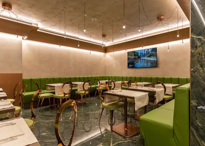 阿里斯顿酒店 酒店