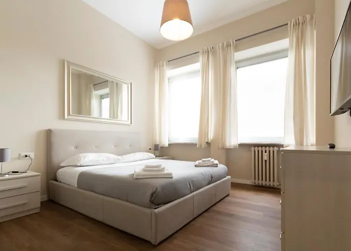 Via Torino 2 Apartman *
