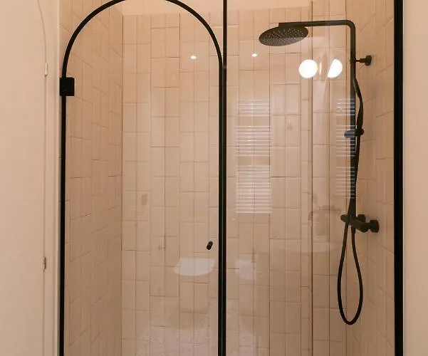 Youhosty - Borgonuovo 4