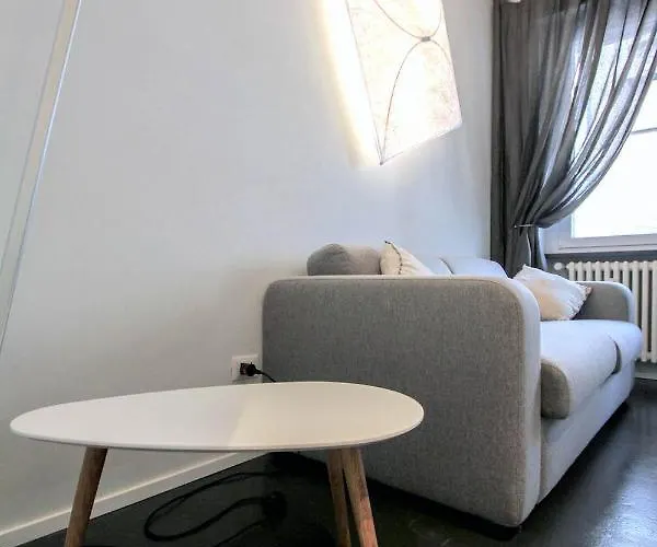 Stylish & Cosy House At Fair * Milán