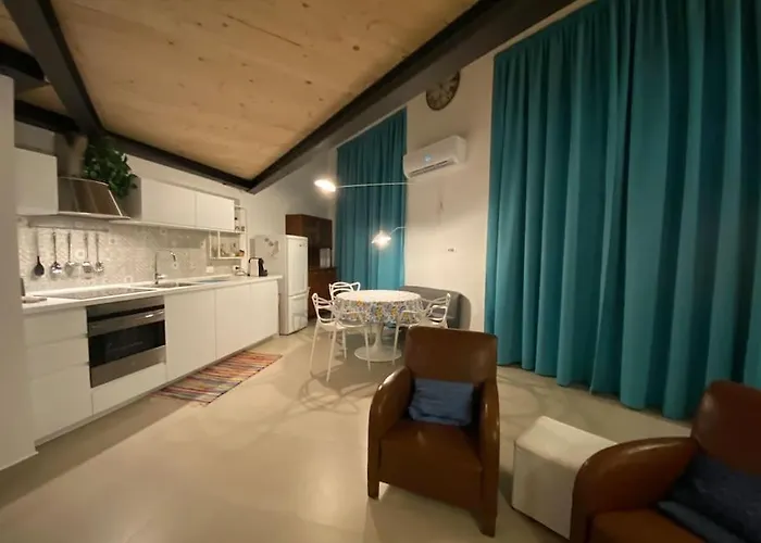 Open Space City Center Con Terrazzo E Due Bagni * Mailand