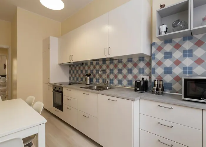 Apartament Joivy Modern 2bed Flat With Balcony, 250m From M5 Foppa And M2 Sant'agostino