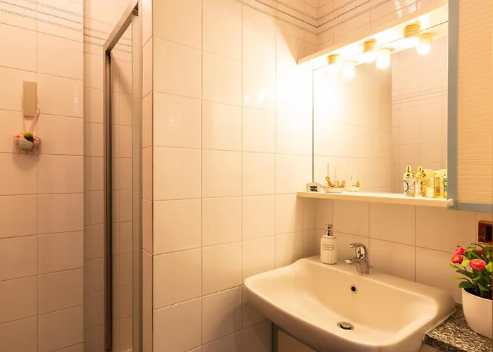 Fara Haus Deluxe - 2 Bedrooms Apartament Mediolan