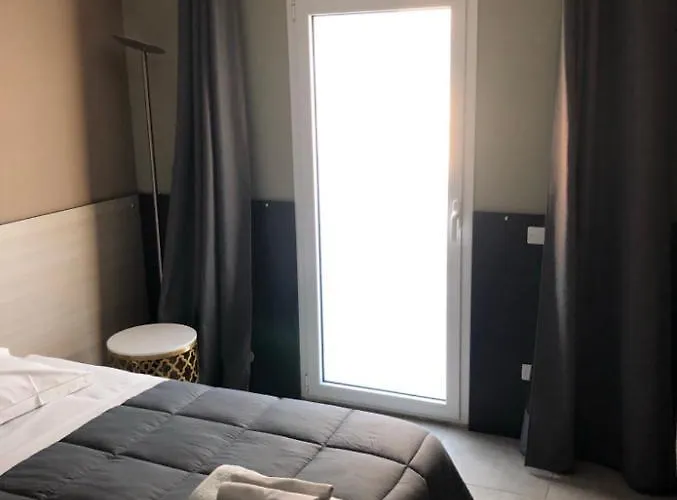 Camilla Easy Metro 4 3*