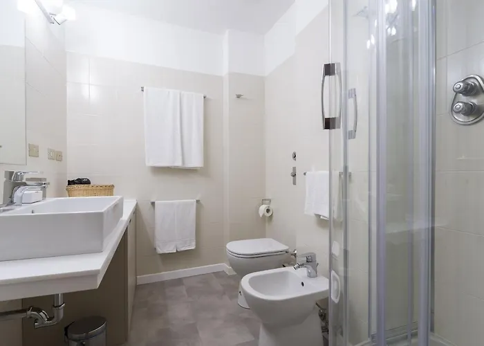 Contempora - Elvezia 8 - E11 アパート ミラノ