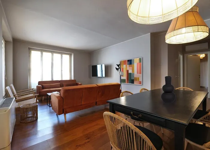 Castello Luxury - In The Heart Of Apartman Milánó