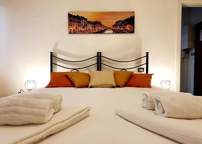 Tolstoj Metro Apartment Milano * Milan