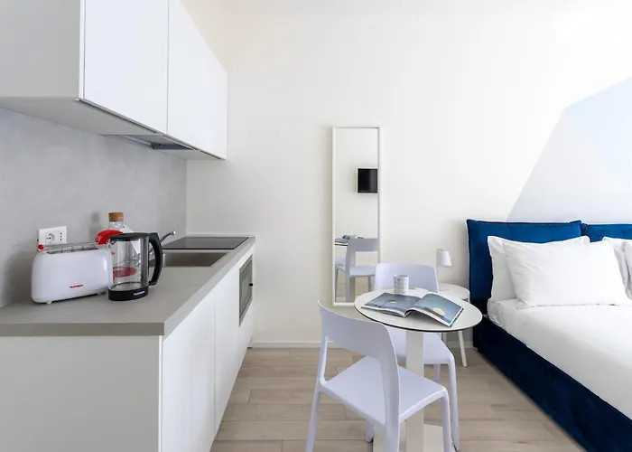 Italianway - The B Village Business