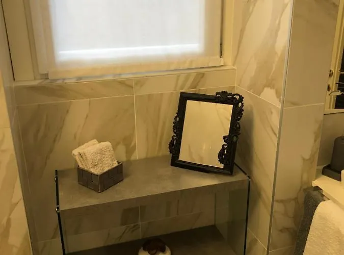 公寓 Casa Alberto Da Giussano, Elegante Bilocale In Centro Con Balcone Sul Parco *