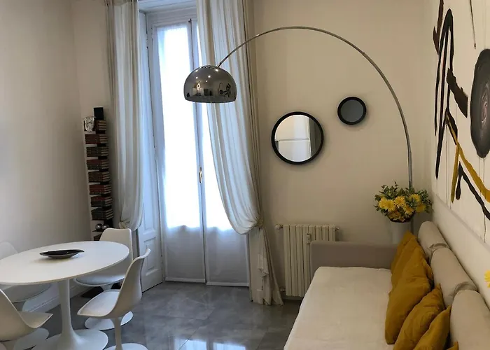 Casa Alberto Da Giussano, Elegante Bilocale In Centro Con Balcone Sul Parco 公寓 米兰