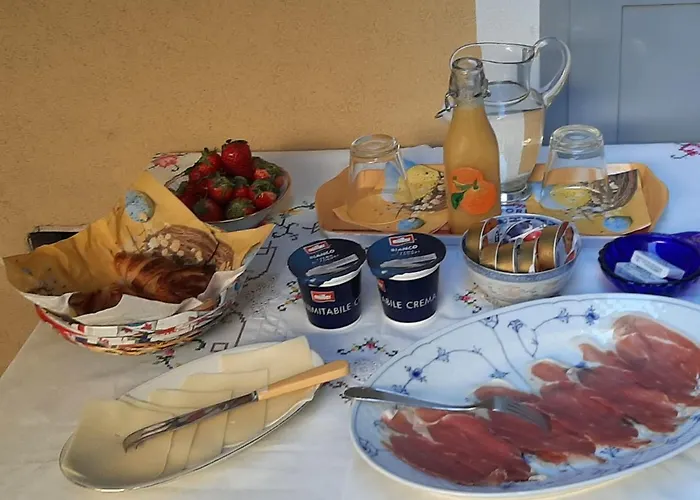 Alojamento de Acomodação e Pequeno-almoço Tricolore Milão