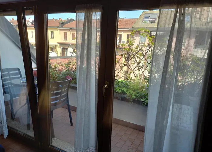 The Boheme Vintage Junior ---- Cozy & Quiet & Comfortable With Private Bathroom & Fully Equipped Kitchenette & Cozy Balcony - Lift To 4th Floor - Metro' -green Subway Porta Genova