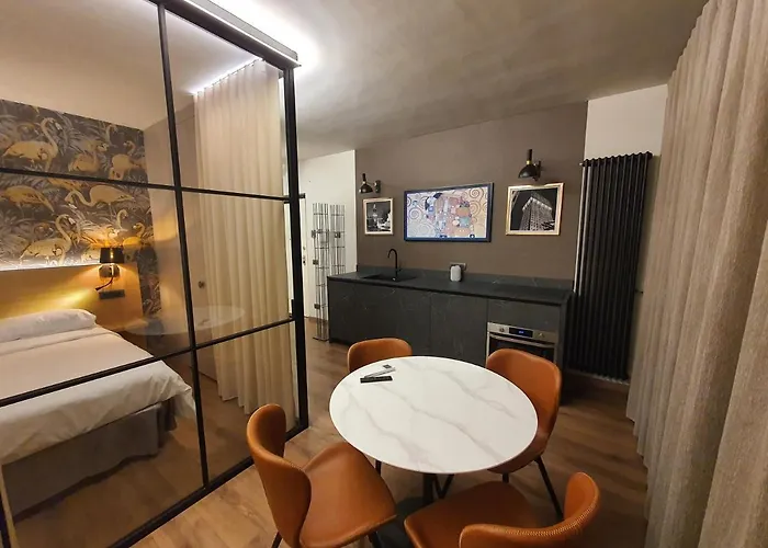 Porta Romana Gold Lägenhet *