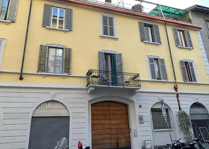 Bilocale Di Ringhiera In Corso Como/garibaldi Appartement