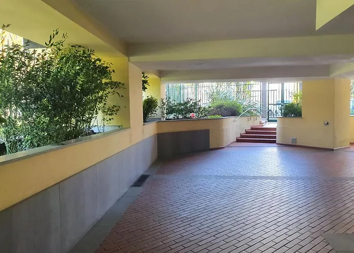 Porta Romana Gold Lägenhet *