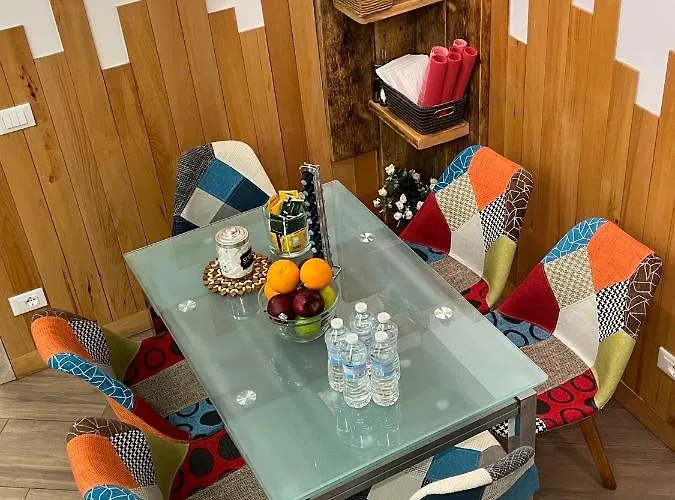 Monem's House Portello *