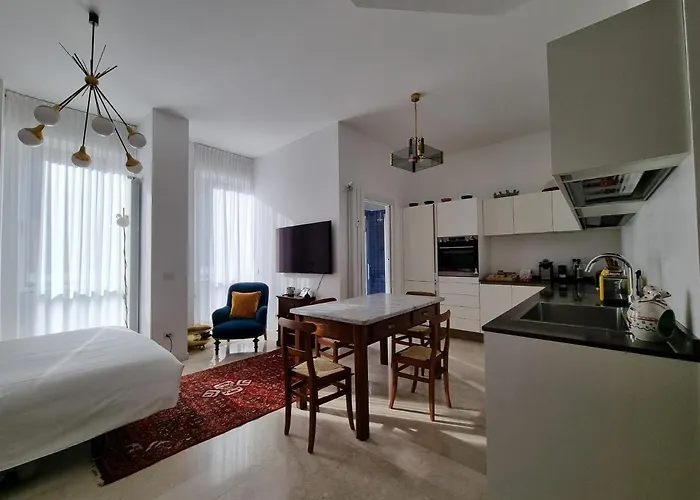 Ampio Ed Incantevole Monolocale A Citylife Lägenhet *