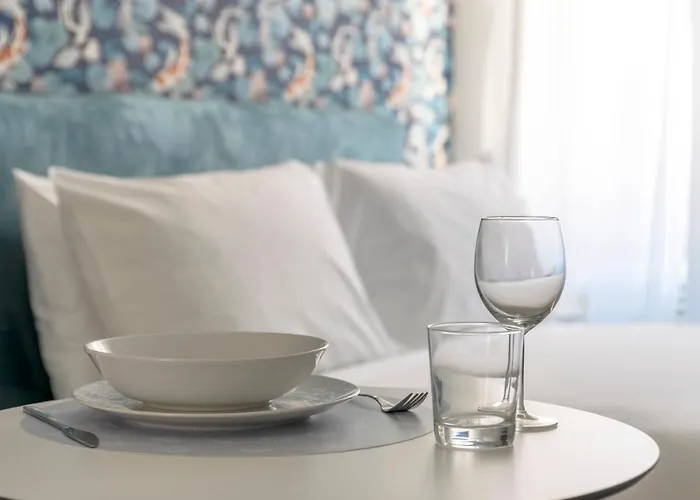 Italianway - The B Village Business Apartment