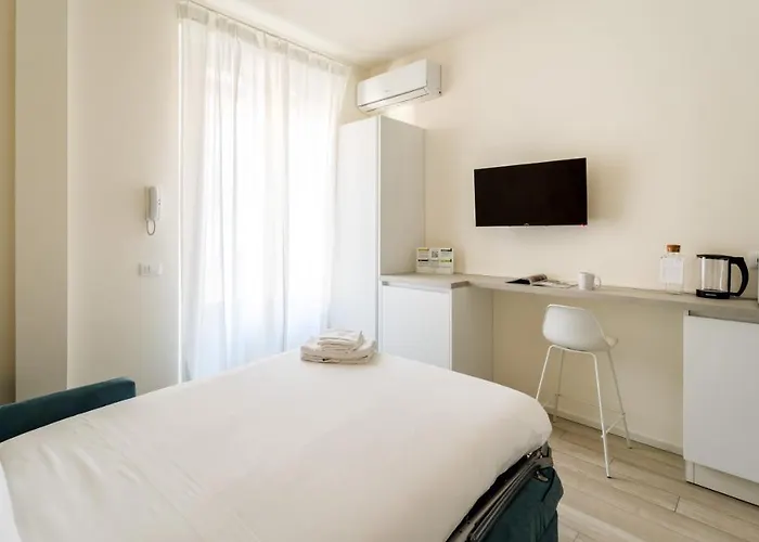 Italianway - The B Village Business Mailand