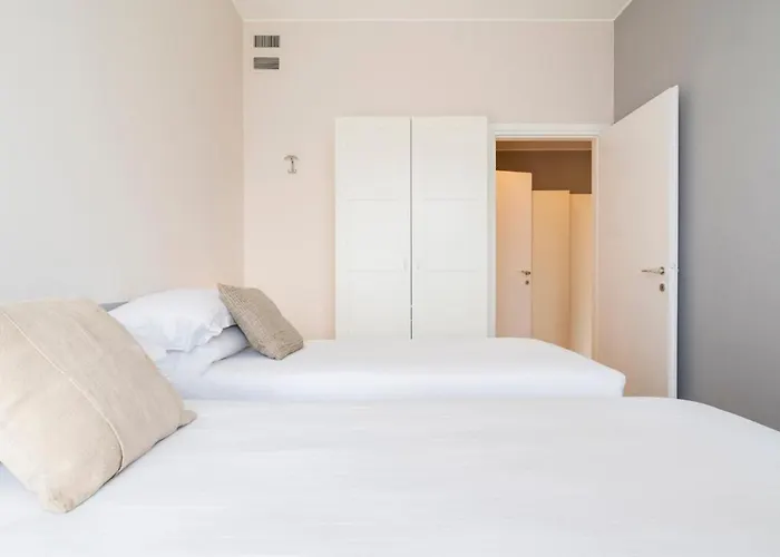 Contempora - Elvezia 8 - E32 Milán