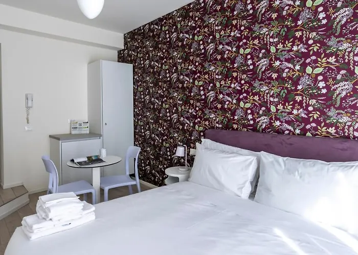 Apartment Italianway - The B Village Business