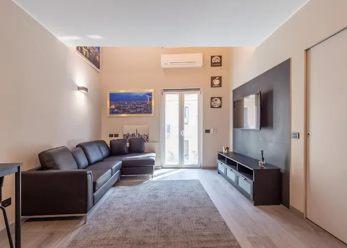 아파트 The Rent - Spacious In Paolo Sarpi 밀라노