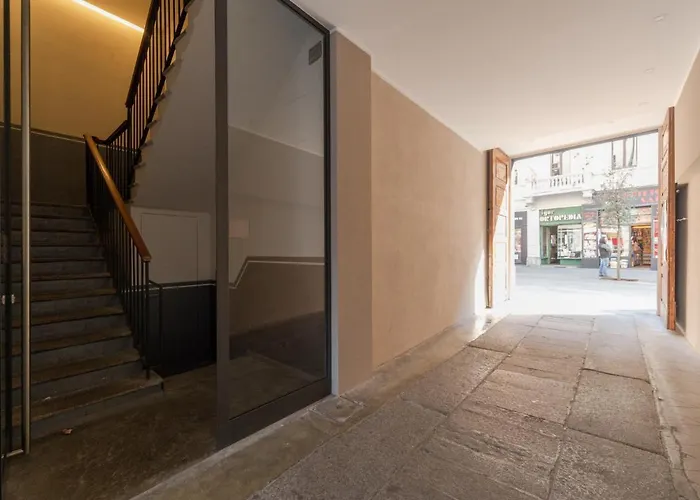 The Rent - Spacious In Paolo Sarpi 아파트