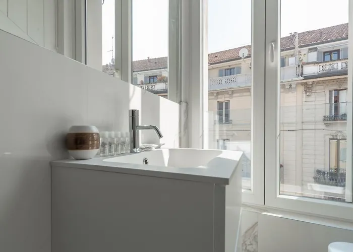 The Rent - Spacious In Paolo Sarpi