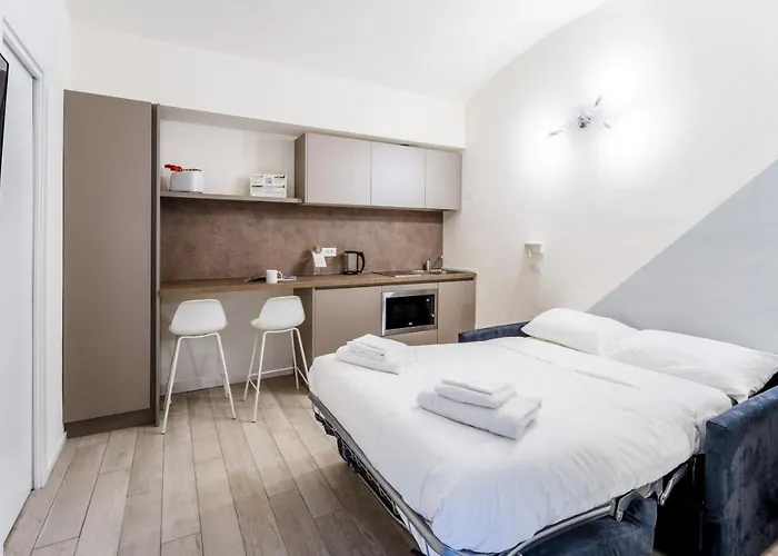 Italianway Apartmán *