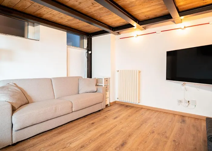 Likehome - Via Scaldasole Loft