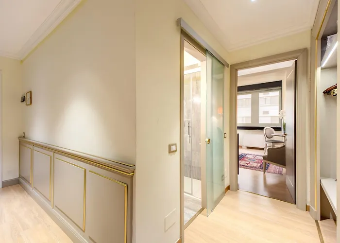 Romana Residencia 4*