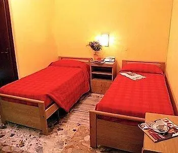 San Giovanni Hotel *