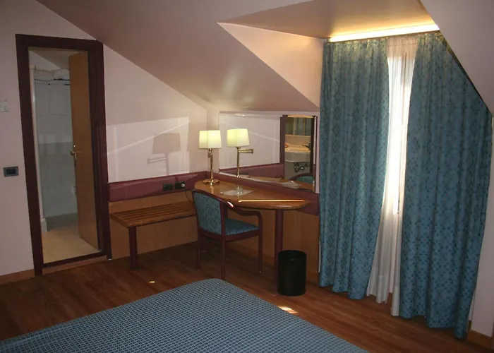 מלון Albert Hotel מילאנו