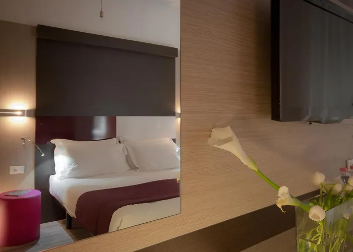 Hotel Genius Downtown 3*