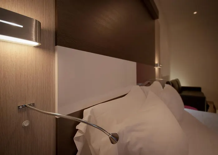 Genius Downtown 3* Milan