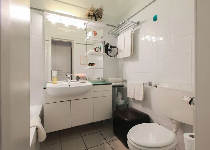  3* Milan